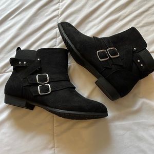 NWOT black Rampage booties. Women’s size 7.5
